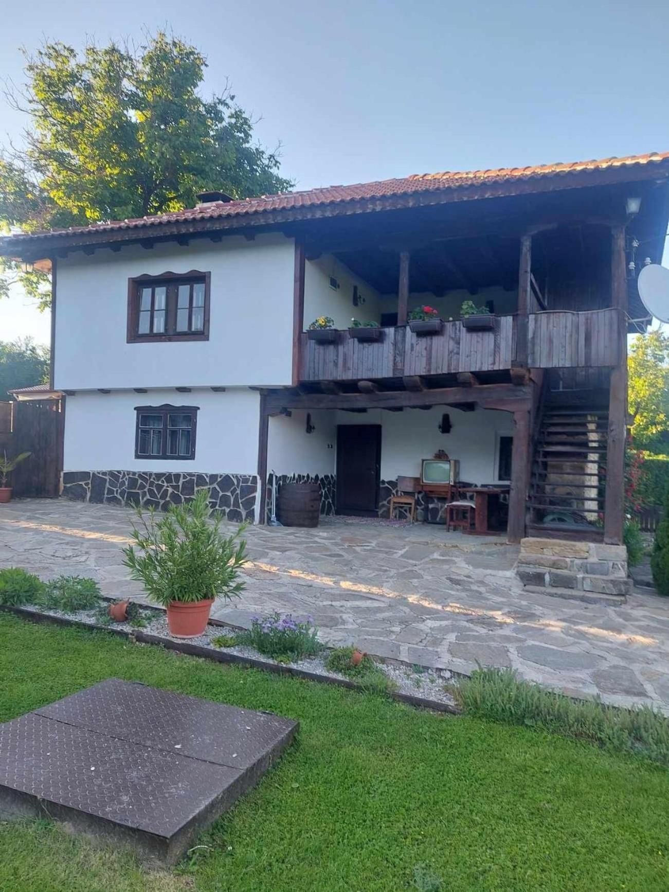 Villa Митровата Къща Raynovtsi Exterior foto