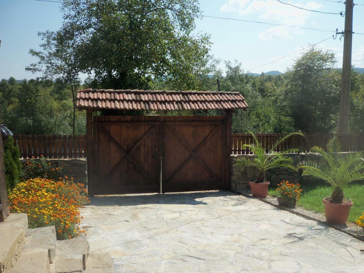 Villa Митровата Къща Raynovtsi Exterior foto